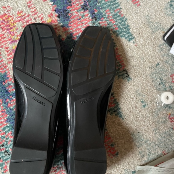 BRAND NEW BLACK Liz & Co. Loafers - Picture 3 of 3